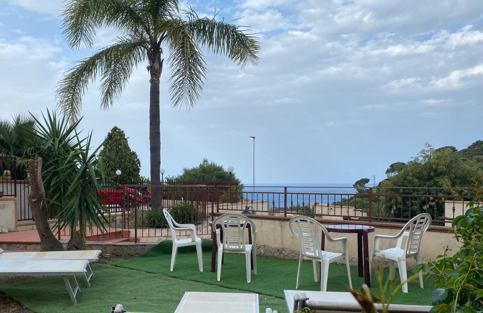 Amerigo Casa Vacanza Apartment Cefalu Bagian luar foto
