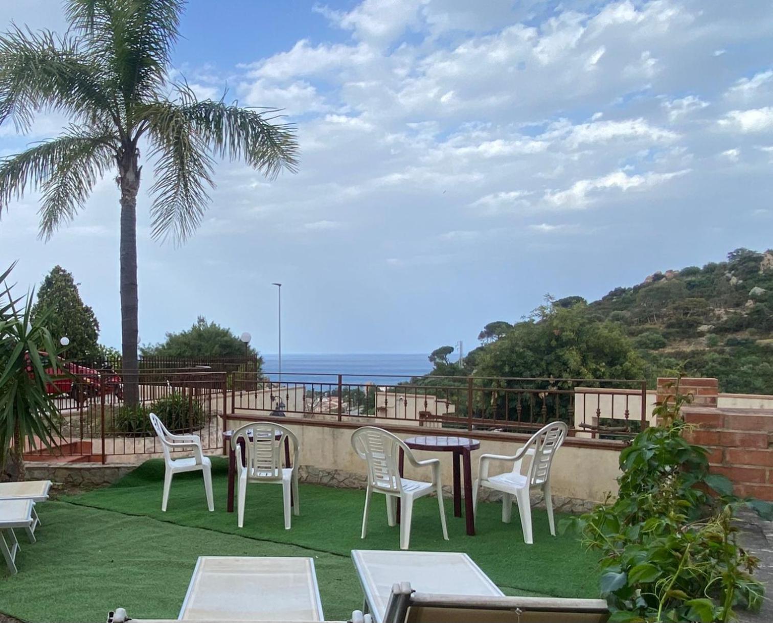 Amerigo Casa Vacanza Apartment Cefalu Bagian luar foto